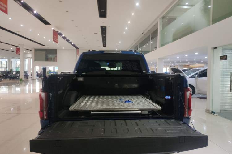 Used Ford F-150 Raptor 2022 3.5T Raptor Trunk
