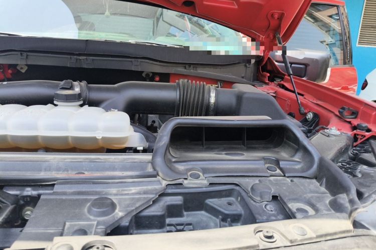 Used Ford F-150 Raptor  Engine Bay Left