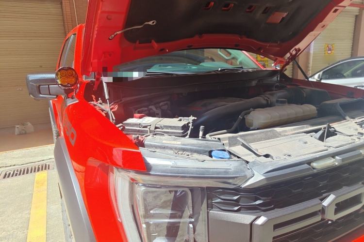Used Ford F-150 Raptor 2022 3.5T Raptor Engine Bay Right