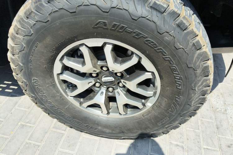 Used Ford F-150 Raptor  Right Front Wheel Hub