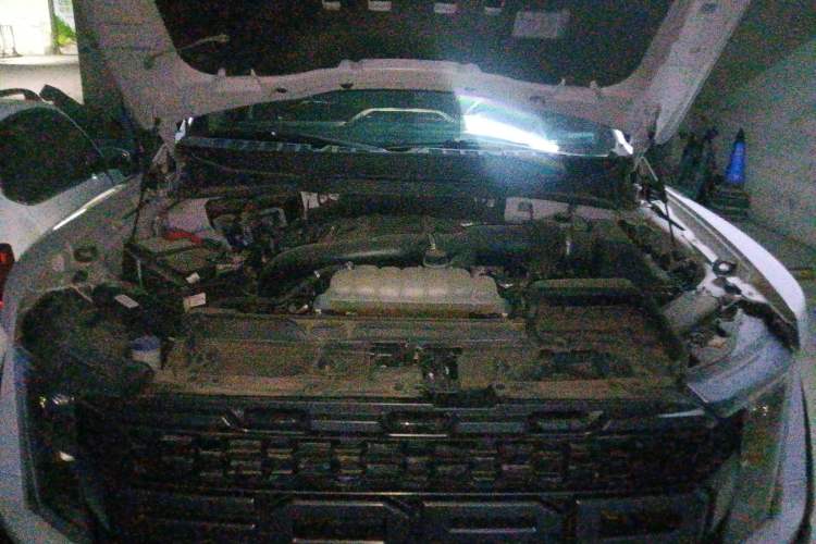 Used Ford F-150 Raptor 2022 3.5T Raptor Engine Bay