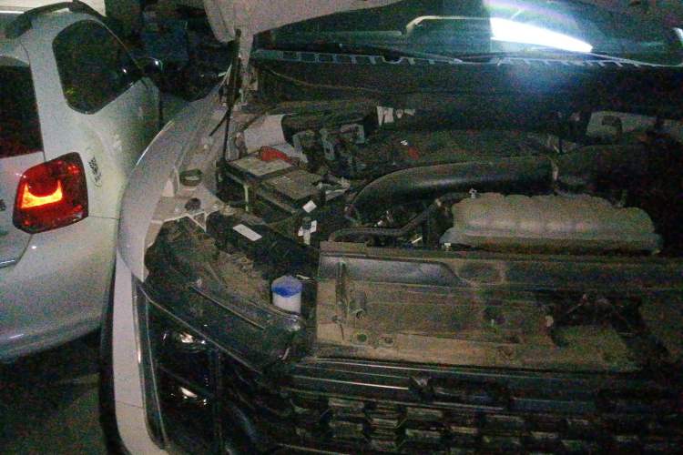 Used Ford F-150 Raptor 2022 3.5T Raptor Engine Bay Right