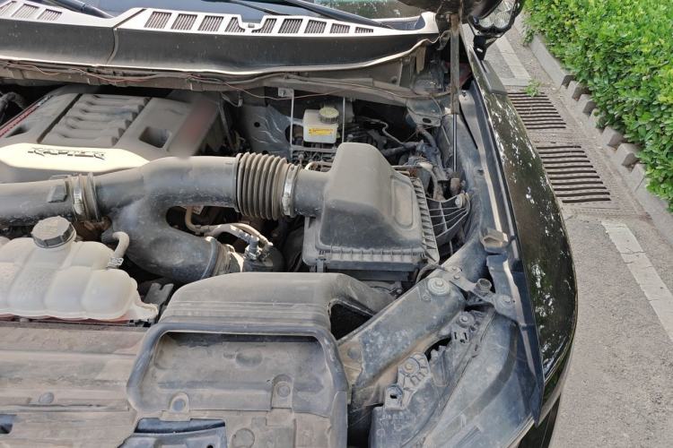 Used Ford F-150 Raptor 2023 3.5T Raptor Engine Bay Left