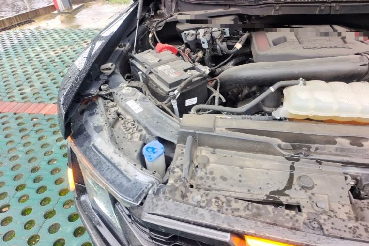Used Ford F-150 Raptor 2023 3.5T Raptor Engine Bay Right