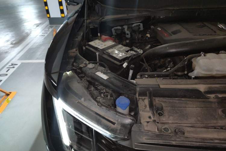 Used Ford F-150 Raptor 2023 3.5T Raptor Engine Bay Right