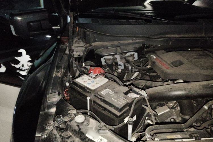 Used Ford F-150 Raptor 2023 3.5T Raptor Engine Bay Right