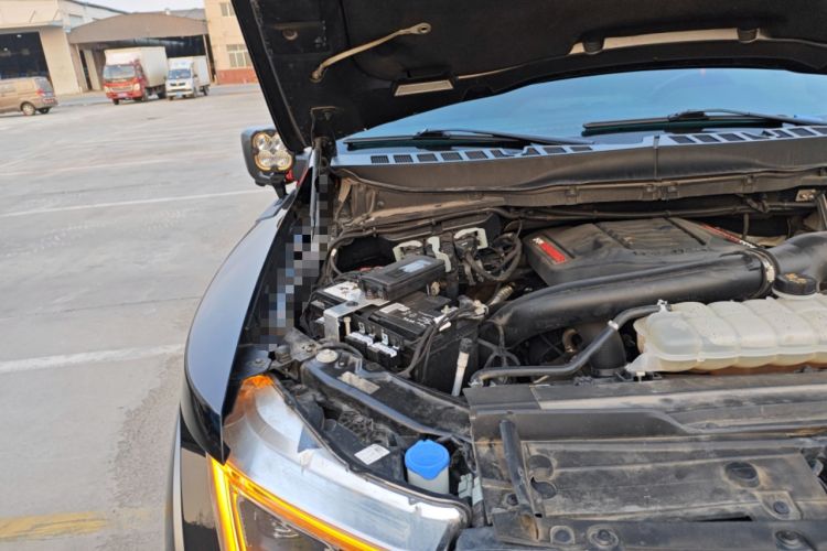 Used Ford F-150 Raptor 2023 3.5T Raptor Engine Bay Right