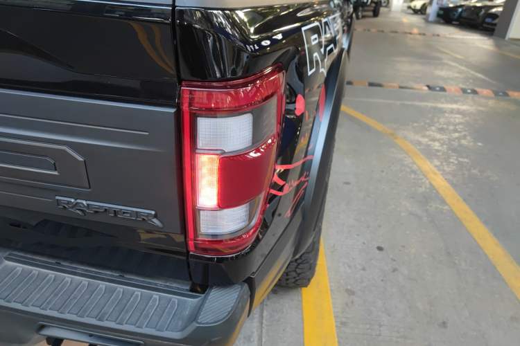 Used Ford F-150 Raptor 2023 3.5T Raptor Exterior 6