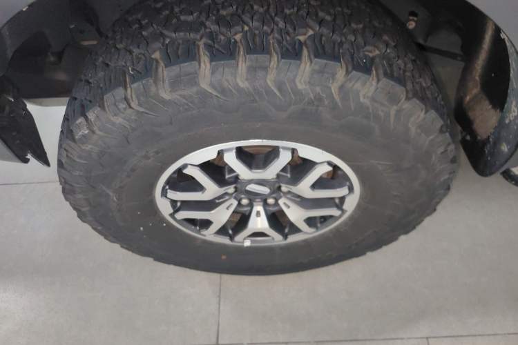 Used Ford F-150 Raptor 2023 3.5T Raptor Left Front Wheel Hub