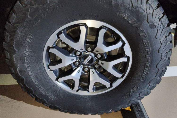 Used Ford F-150 Raptor 2023 3.5T Raptor Right Front Wheel Hub