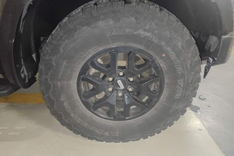 Used Ford F-150 Raptor 2023 3.5T Raptor Right Front Wheel Hub