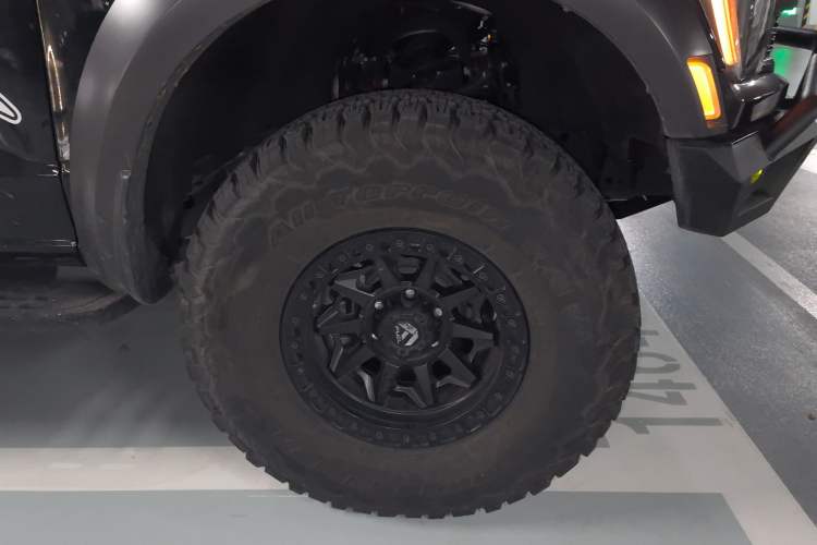 Used Ford F-150 Raptor 2023 3.5T Raptor Right Front Wheel Hub