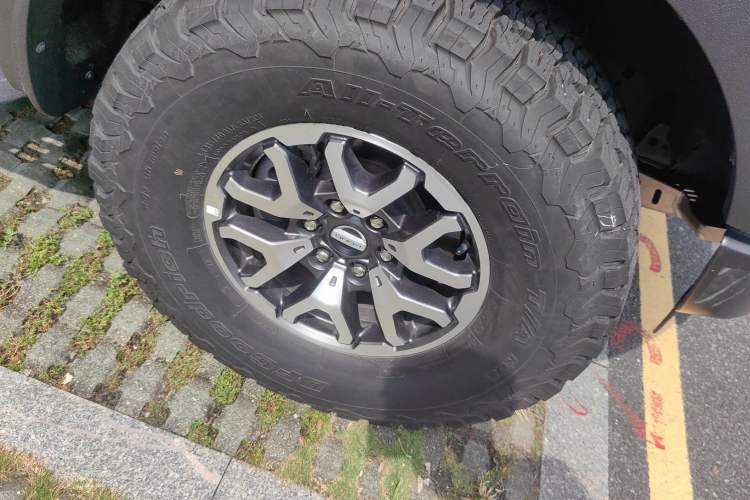 Used Ford F-150 Raptor 2023 3.5T Raptor Right Front Wheel Hub