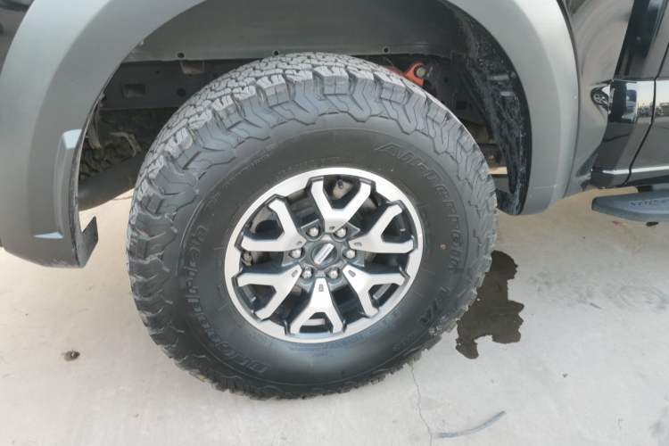 Used Ford F-150 Raptor 2023 3.5T Raptor Right Rear Wheel Hub