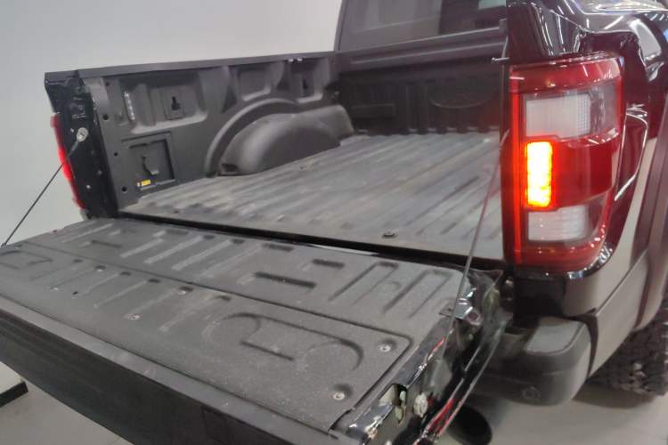 Used Ford F-150 Raptor 2023 3.5T Raptor Trunk