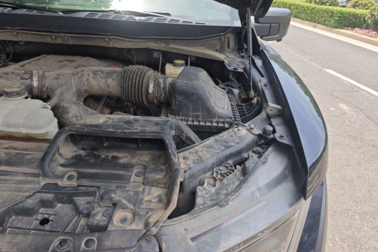 Used Ford F-150 Raptor 2023 3.5T Raptor Engine Bay Left