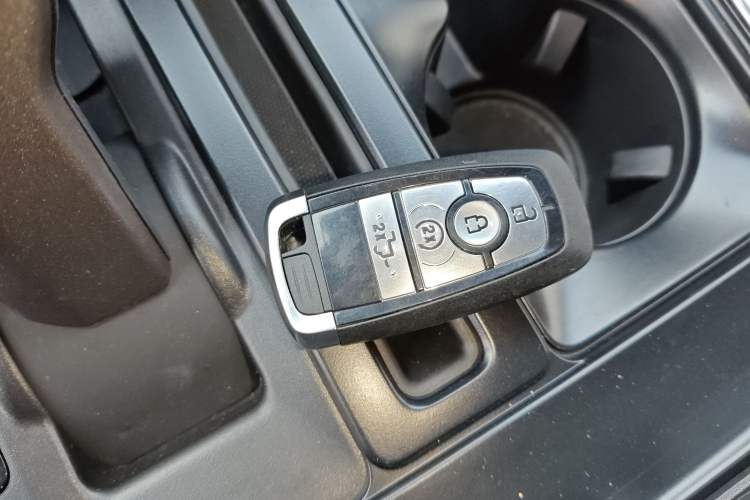 Used Ford F-150 Raptor 2023 3.5T Raptor Interior 1