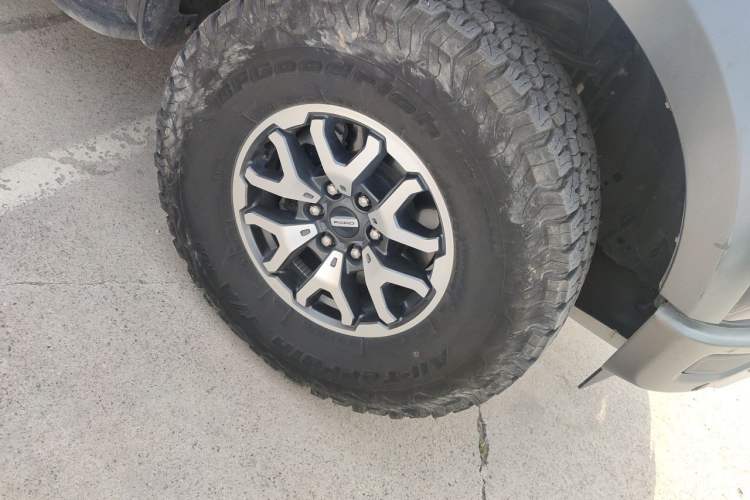 Used Ford F-150 Raptor 2023 3.5T Raptor Right Front Wheel Hub