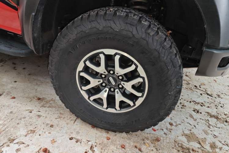 Used Ford F-150 Raptor 2023 3.5T Raptor Right Front Wheel Hub