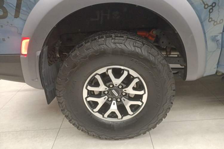 Used Ford F-150 Raptor 2023 3.5T Raptor Right Rear Wheel Hub