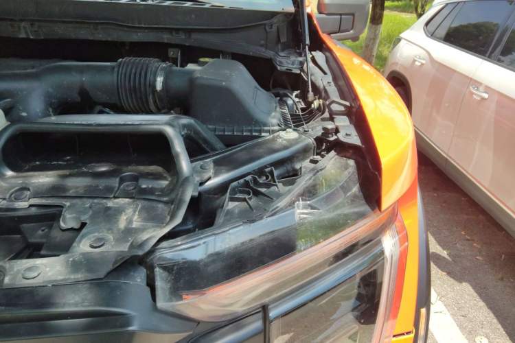 Used Ford F-150 Raptor 2023 3.5T Raptor Engine Bay Left