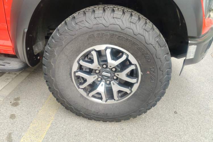 Used Ford F-150 Raptor 2023 3.5T Raptor Right Front Wheel Hub