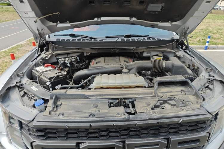 Used Ford F-150 Raptor 2023 3.5T Raptor Engine Bay