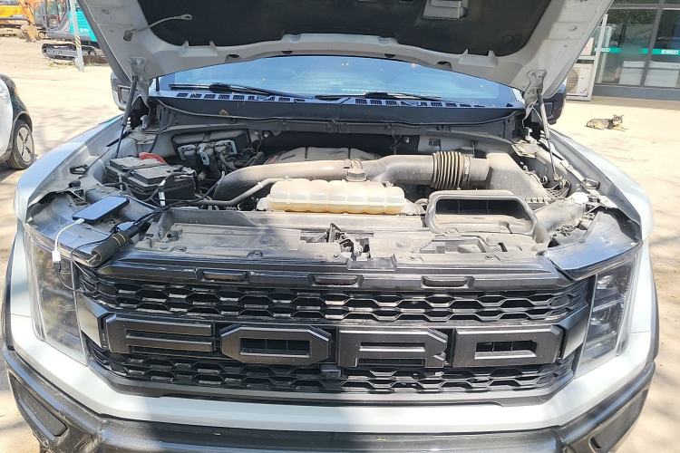 Used Ford F-150 Raptor 2023 3.5T Raptor Snowy Ice Edition Engine Bay