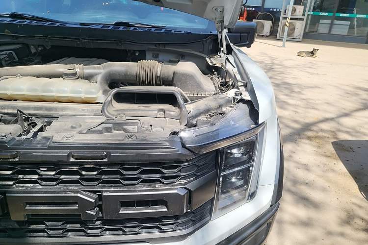 Used Ford F-150 Raptor 2023 3.5T Raptor Snowy Ice Edition Engine Bay Left