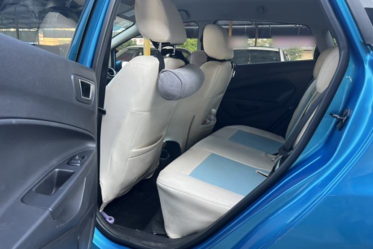 Used Ford Fiesta 2013 Hatchback 1.5L Automatic Fashion Edition Interior 3