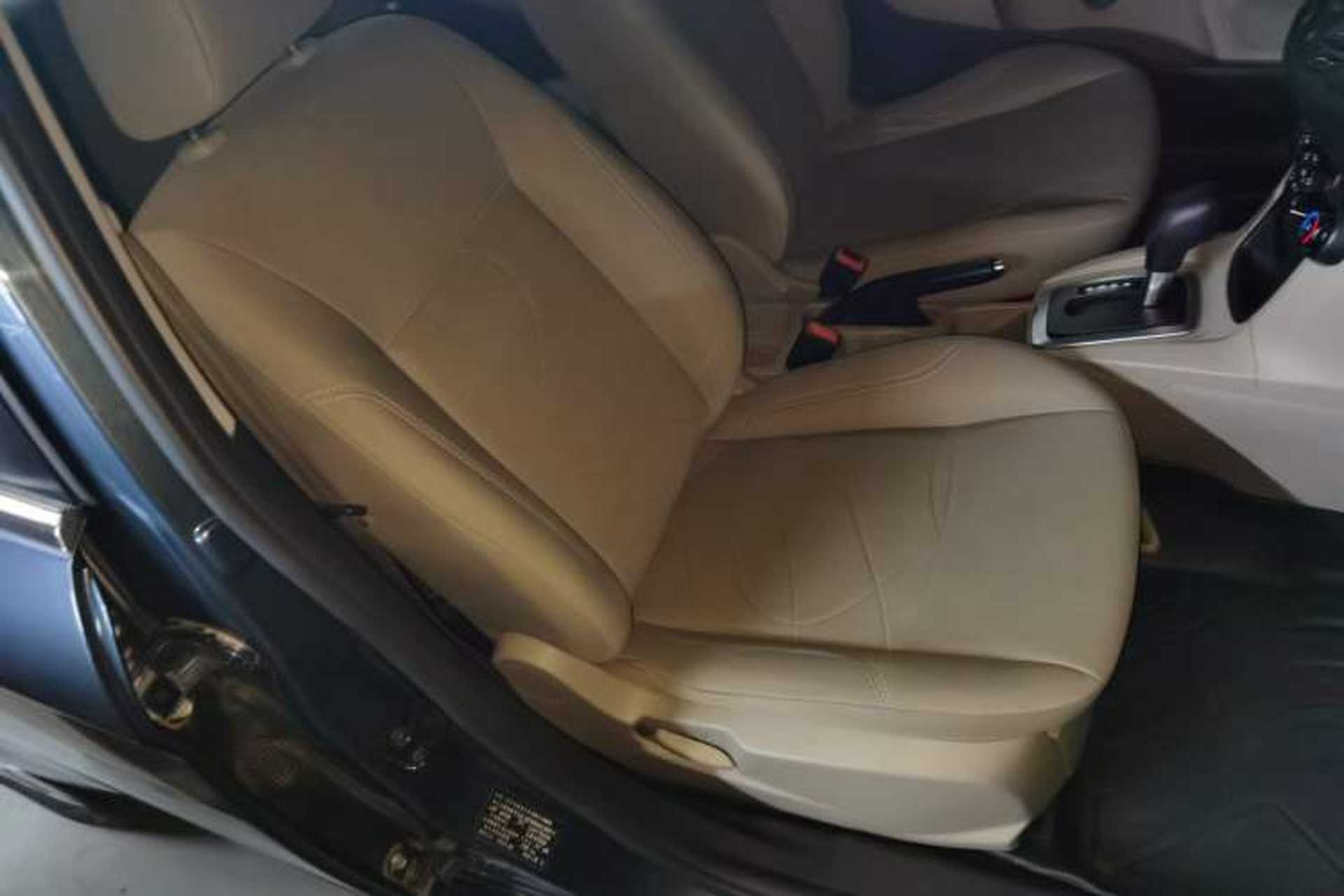 Used Ford Fiesta 2013 Sedan 1.5L Automatic Fashion Edition Right Front Seat