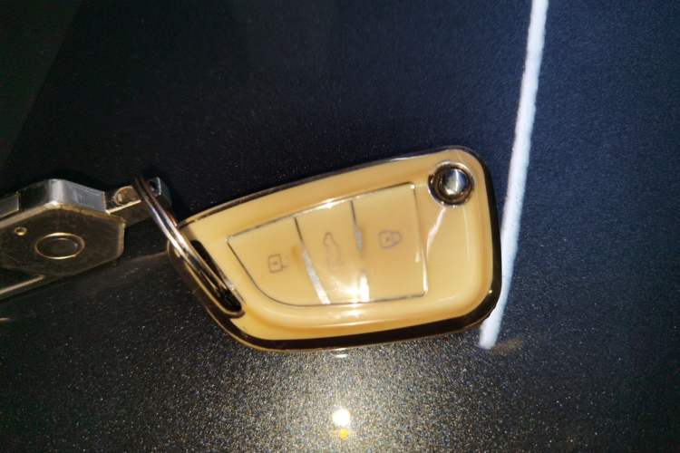 Used Ford Fiesta 2013 Sedan 1.5L Automatic Fashion Edition Vehicle Key