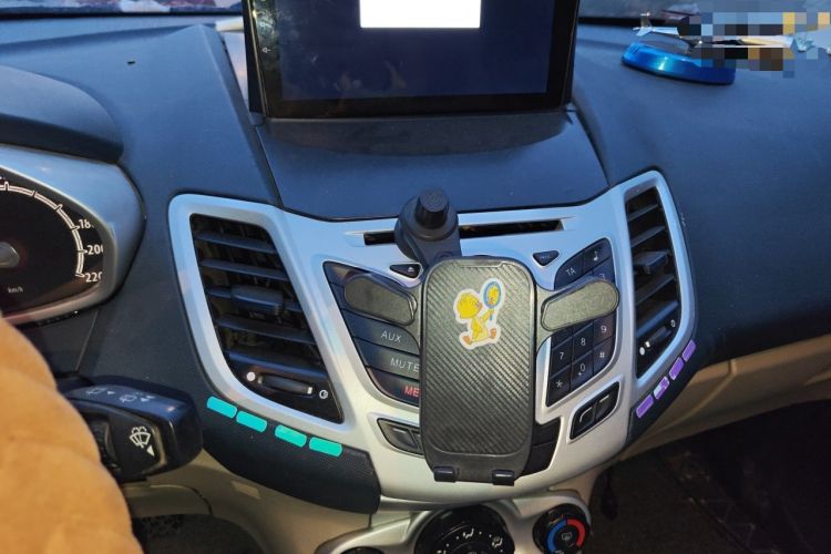 Used Ford Fiesta 2009 Hatchback 1.5L Automatic Fashion Edition Audio And AC Panel