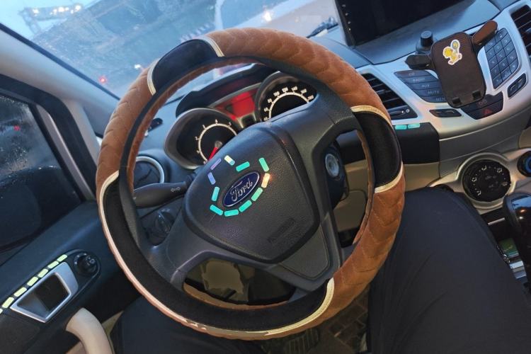 Used Ford Fiesta 2009 Hatchback 1.5L Automatic Fashion Edition Steering Wheel