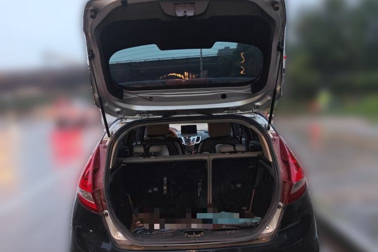 Used Ford Fiesta 2009 Hatchback 1.5L Automatic Fashion Edition Trunk