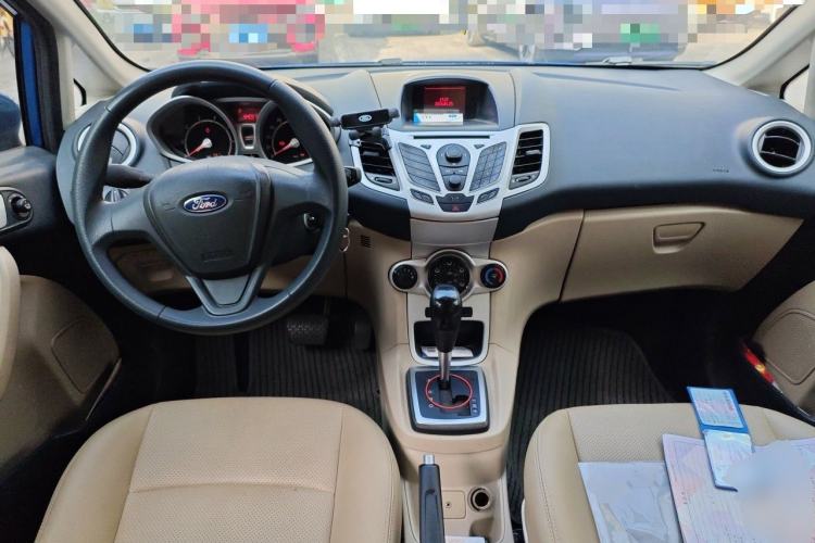Used Ford Fiesta 2009 Hatchback 1.5L Automatic Fashion Edition Center Console