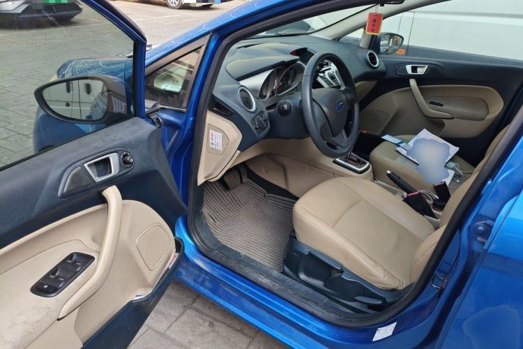 Used Ford Fiesta 2009 Hatchback 1.5L Automatic Fashion Edition Driver Seat