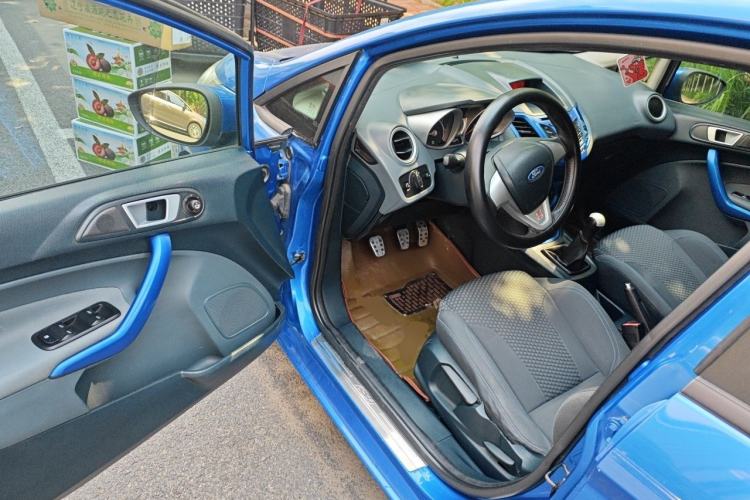Used Ford Fiesta 2009 Hatchback 1.5L Manual Sport Model Driver Seat