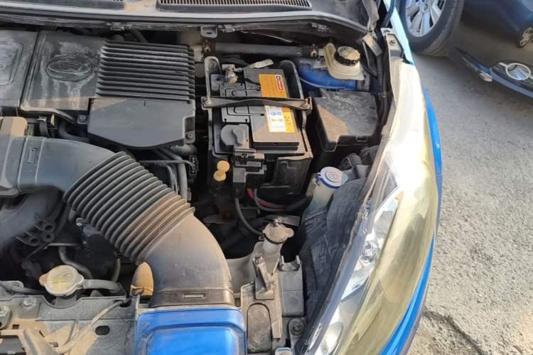 Used Ford Fiesta 2009 Hatchback 1.5L Automatic Fashion Edition Engine Bay Left