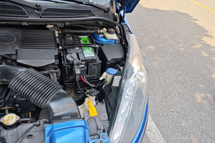 Used Ford Fiesta 2009 Hatchback 1.5L Manual Sport Model Engine Bay Left