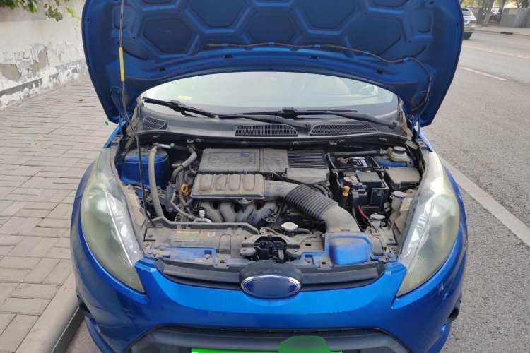 Used Ford Fiesta 2009 Hatchback 1.5L Automatic Fashion Edition Engine Bay