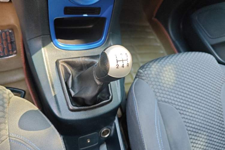 Used Ford Fiesta 2009 Hatchback 1.5L Manual Sport Model Gear Lever