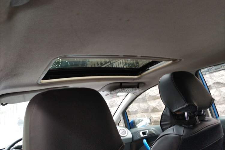 Used Ford Fiesta 2009 Hatchback 1.5L Automatic Sport Model Headliner