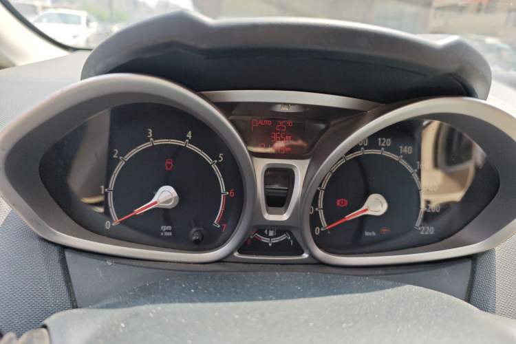 Used Ford Fiesta 2009 Sedan 1.5L Automatic Luxury Model Instrument Cluster