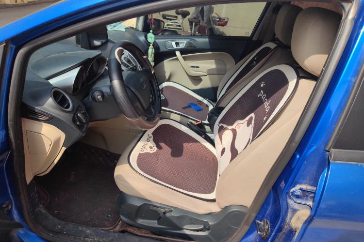 Used Ford Fiesta 2009 Hatchback 1.5L Automatic Fashion Edition Left Front Seat