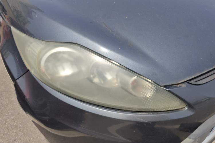 Used Ford Fiesta 2009 Sedan 1.5L Automatic Luxury Model Right Front Headlight