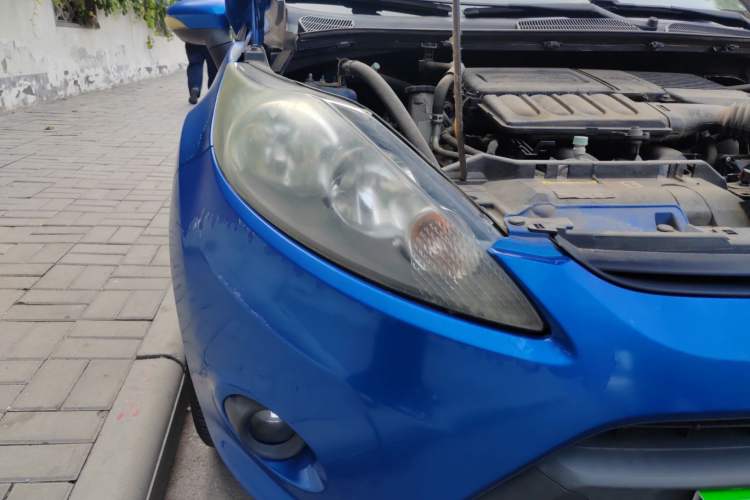 Used Ford Fiesta 2009 Hatchback 1.5L Automatic Fashion Edition Right Front Headlight