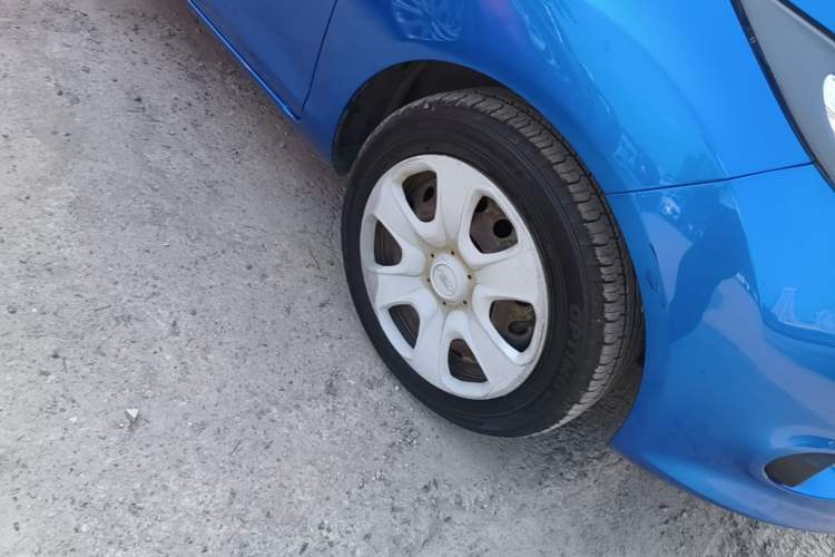 Used Ford Fiesta 2009 Hatchback 1.5L Automatic Fashion Edition Right Front Wheel Hub
