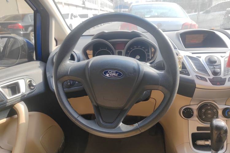 Used Ford Fiesta 2009 Hatchback 1.5L Automatic Fashion Edition Steering Wheel