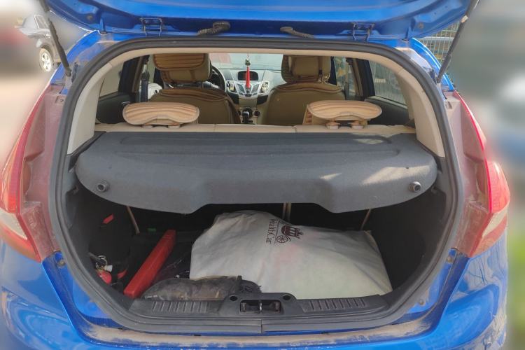 Used Ford Fiesta 2009 Hatchback 1.5L Automatic Fashion Edition Trunk